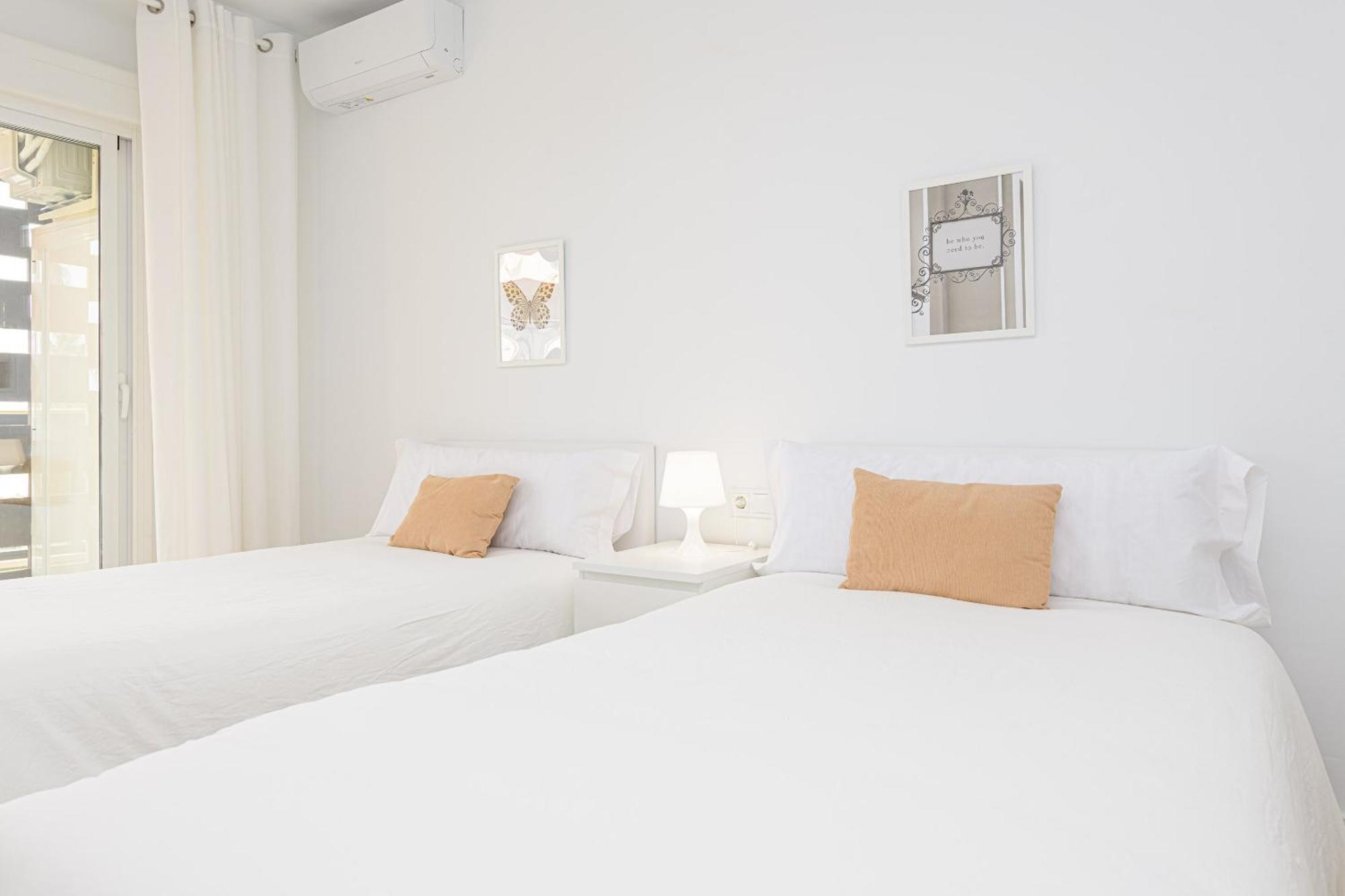 Appartamento Amazing Carihuela View & Parking Torremolinos Esterno foto